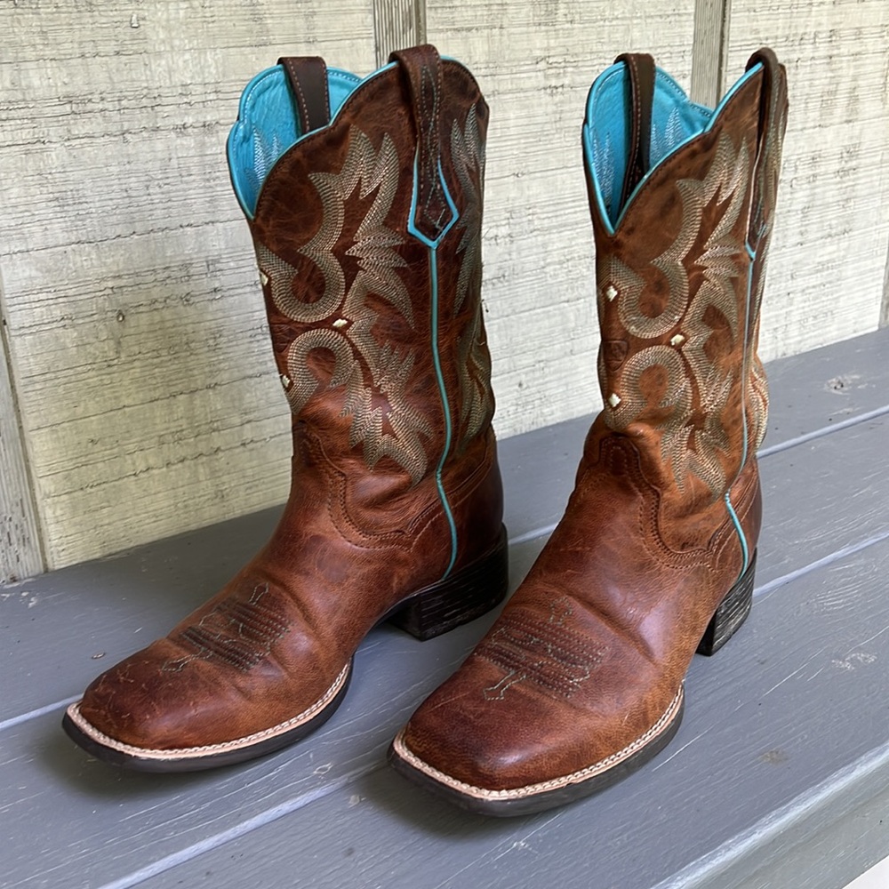 Women’s Ariat Cowboy Boots 8B